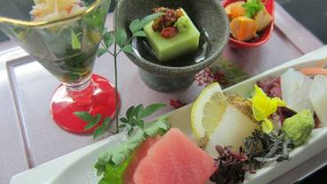 食事・飲み物 / 6