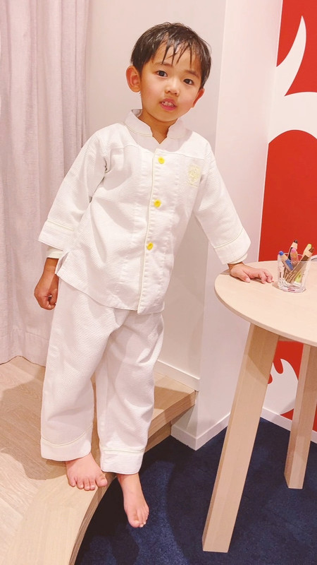 子供用パジャマのSサイズは身長102cmの長男にピッタリでした。 / 2