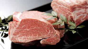 食事・飲み物 / 3