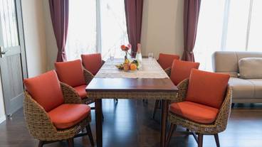 客室内のダイニングエリア / 15