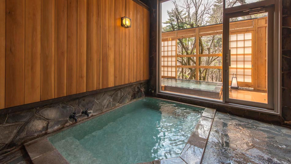 内湯・露天風呂「風光の湯」　内湯