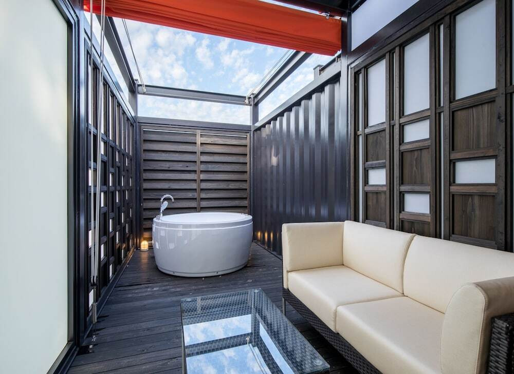 屋外ジャグジーで開放感バッチリ♡4084318