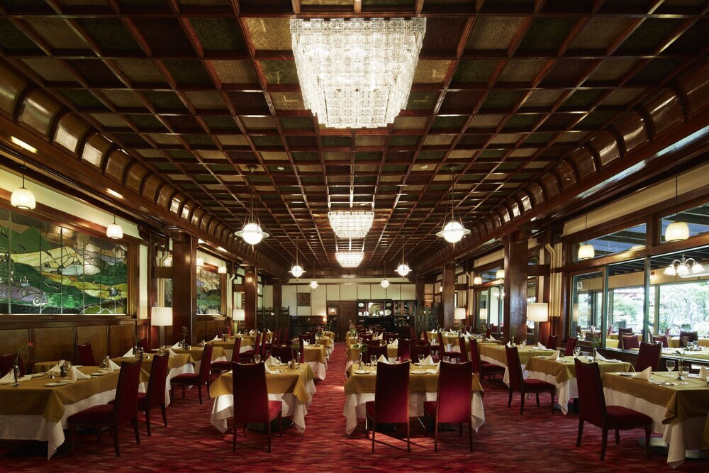 レストランやバーも高級感たっぷり3432485