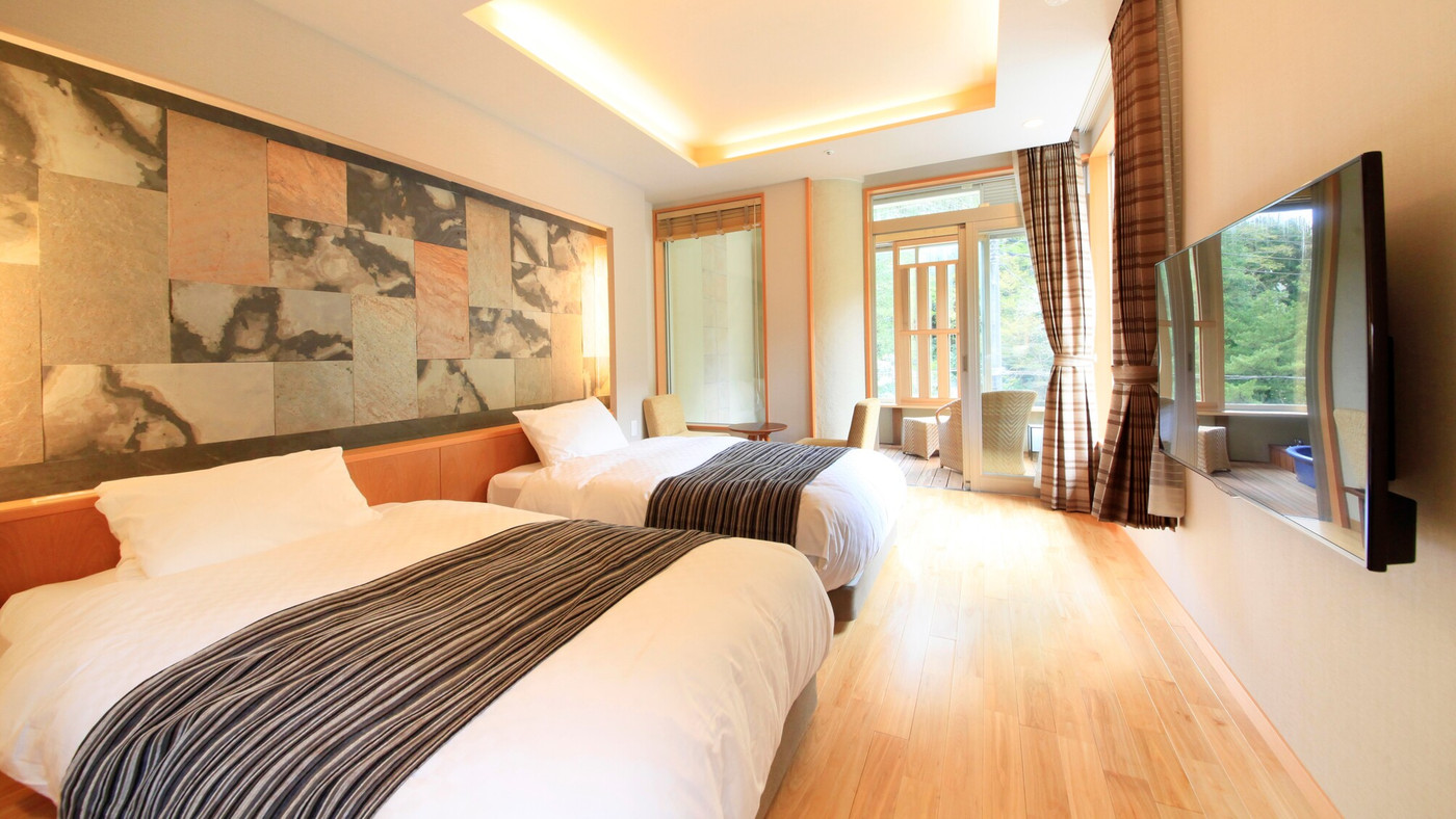 露天風呂、ジェット風呂、打たせ湯、 泡風呂など多彩なお風呂が自慢4276557