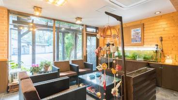 ロビー応接スペース / 11