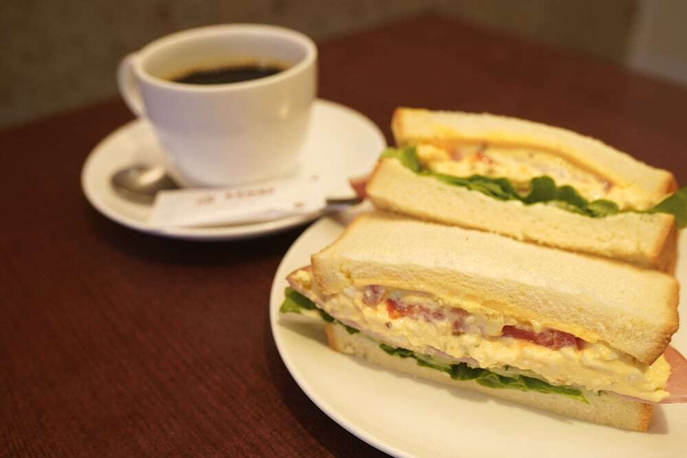 朝食