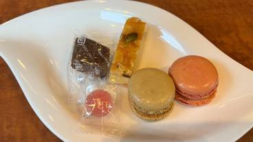 フードサービス一例 / 2