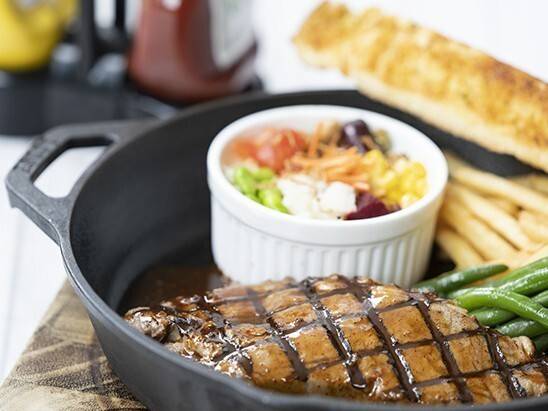 LAVAROCK 肉料理 / 3