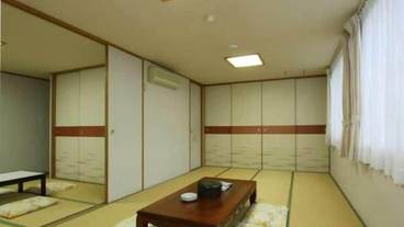 客室 / 19