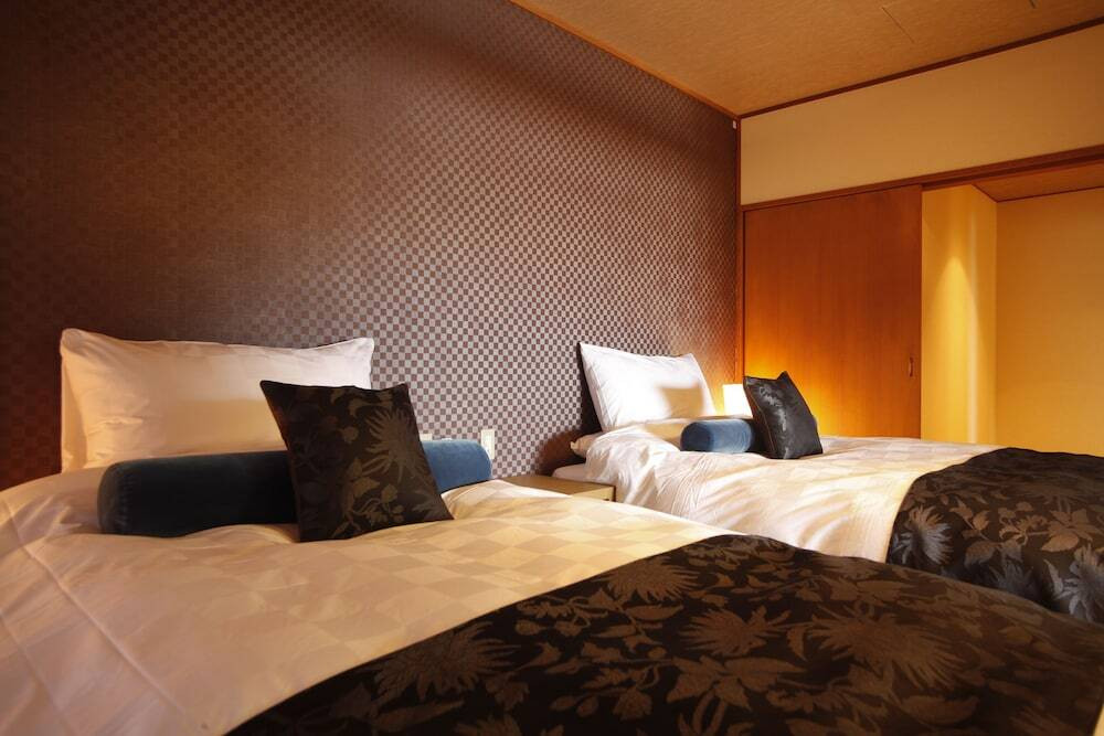 「別邸水の星」1階　温泉露天風呂付特別室　ベッドルーム