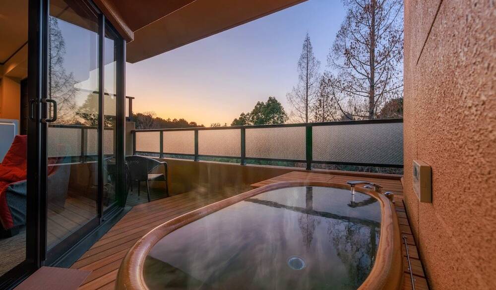 客室露天風呂の例(2) / 2