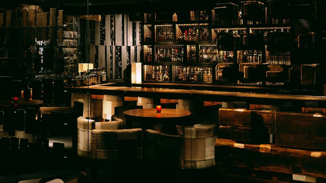 しっとり、barで
京都の旅に乾杯 / 1