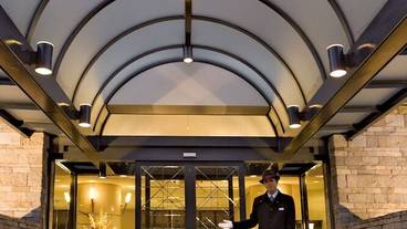 施設の入り口 / 8