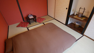 和室ダブル (バスルーム共用)