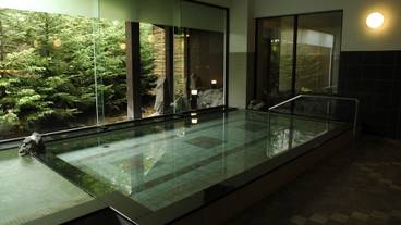 屋内スパ浴槽 / 1