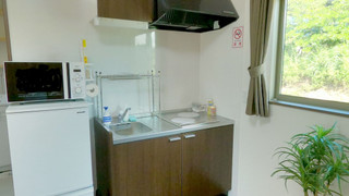 [隠れ家] 3号店のカップルタイプ (セミダブルベッド2台)