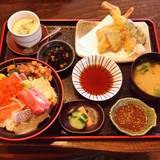 塚本鮮魚店（ツカモトセンギョテン）