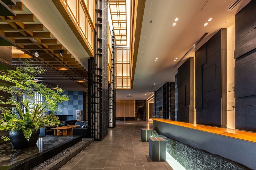 熱海の大海原を目の前に高級ホテルで上質な時間を過ごす3422150