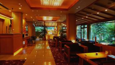 ロビー応接スペース / 3