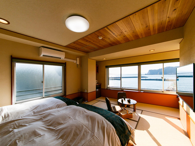 こみなと漁師料理 海の庭（コミナトリョウシリョウリ ウミノニワ） / 3