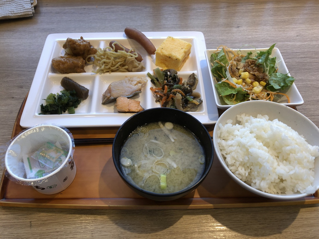 朝食バイキング