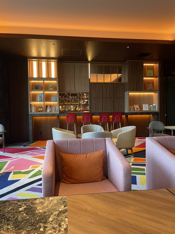 フロントも可愛くしています。