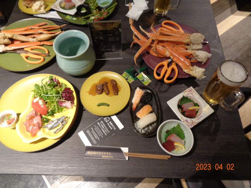 とりあえずカニを夢中で食べました（2人前）手が臭く．．．