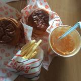 T-1's バーガーカフェ(ティーワンズバーガーカフェ)