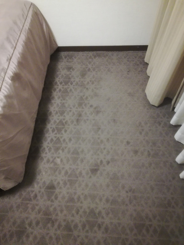 ７２４号室　ここにキャリーケースを広げられる