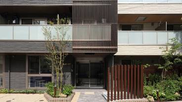 施設の入り口 / 9