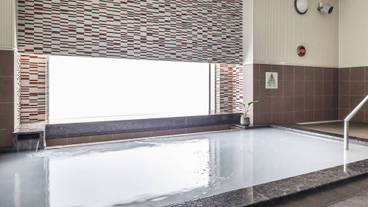 屋内スパ浴槽 / 1