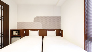 Twin Room with Breakfast