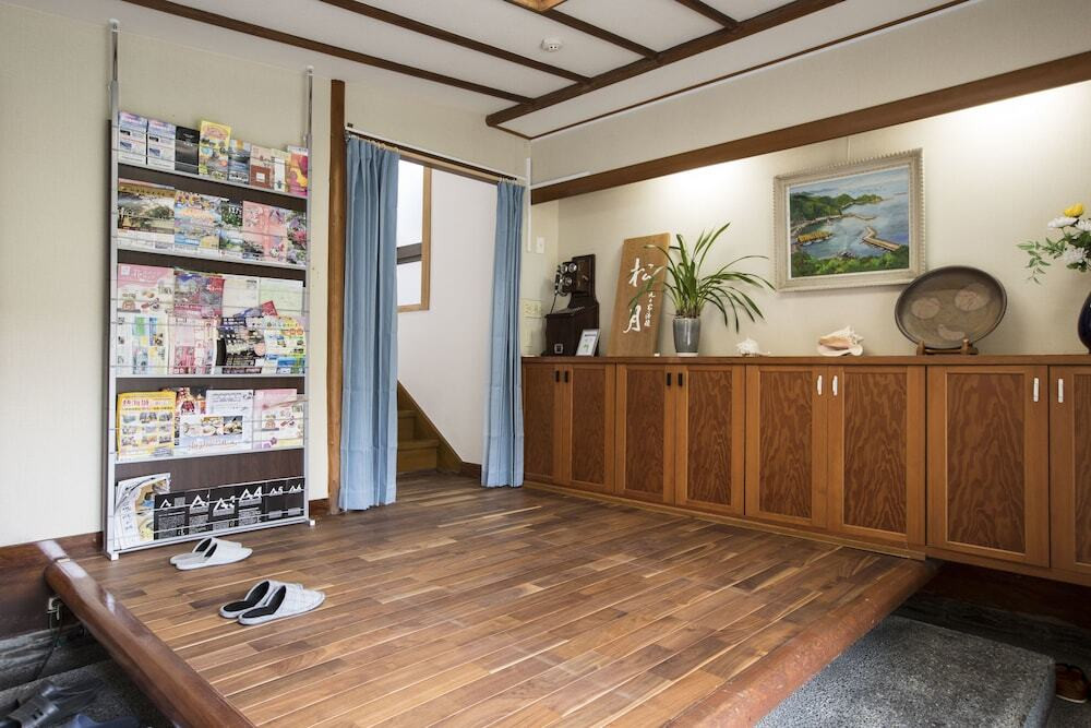 内部エントランス