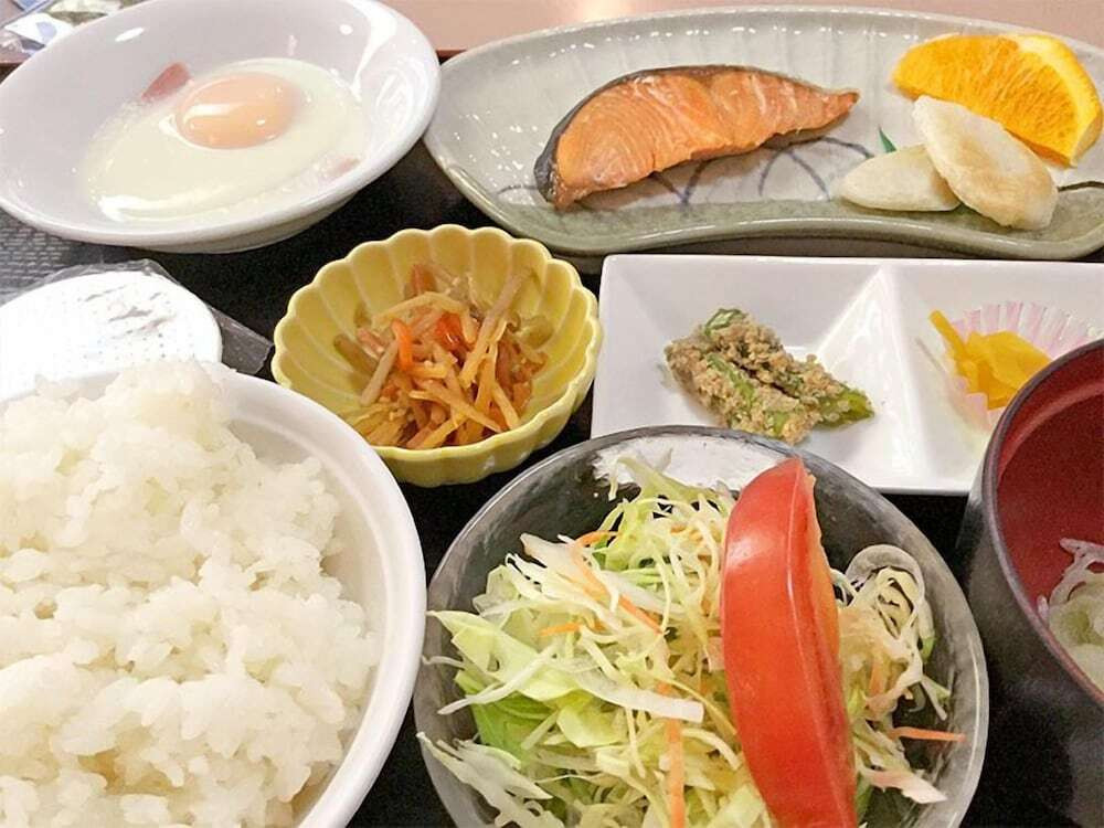 朝食