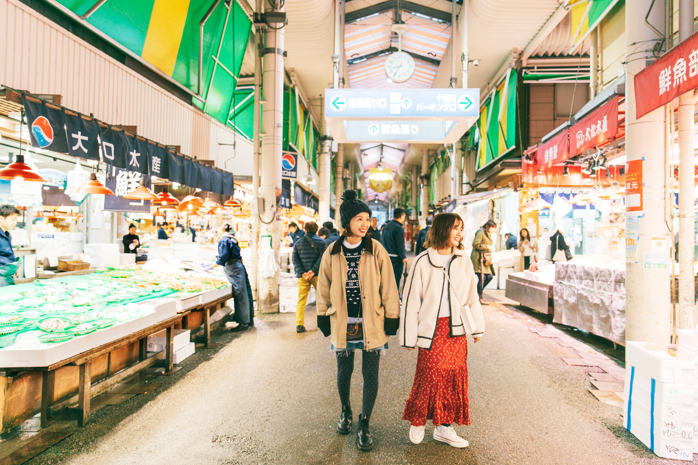 新鮮な海の幸がずらり！ 金沢市民の台所「近江町市場」2005316