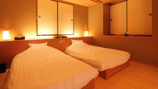 数寄屋風客室　「嵯峨野」〜ツイン〜【岩風呂】(チェックイン18時まで)