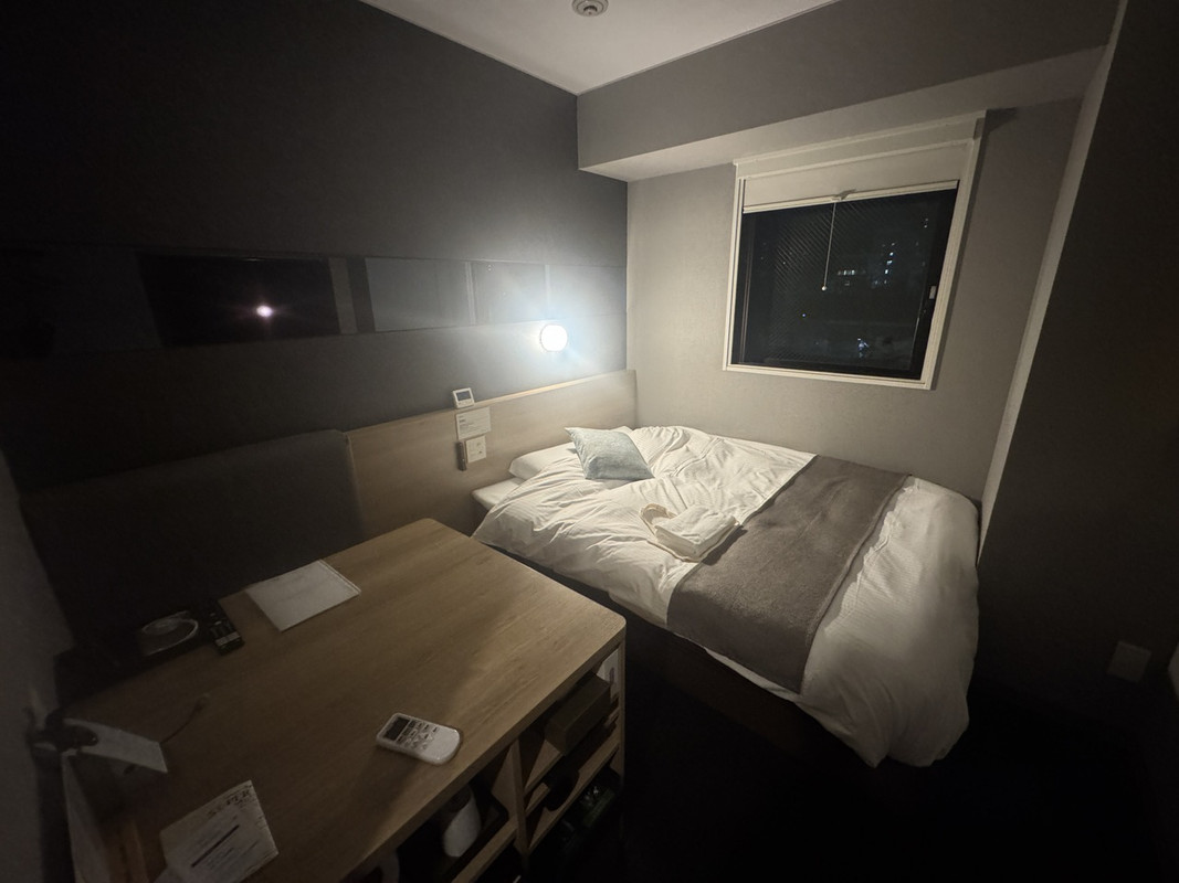 部屋はとても綺麗で機能的。