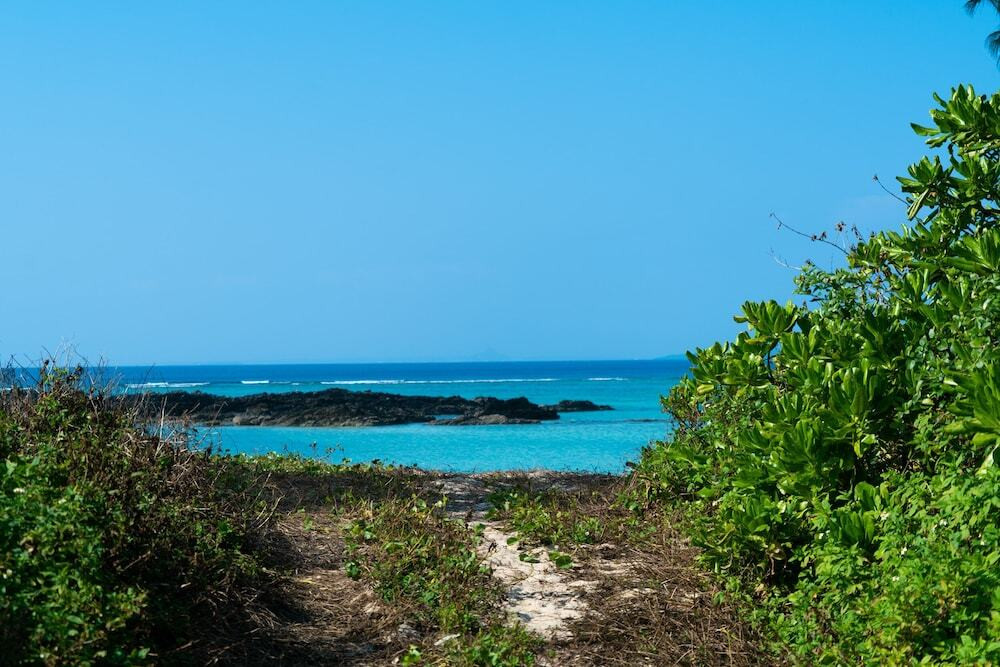 国頭郡恩納村3498876