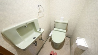 スタンダード 4 人部屋 ベッド (複数台)