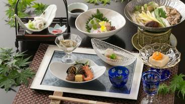 食事・飲み物 / 7