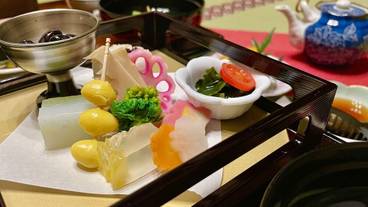 食事・飲み物 / 4