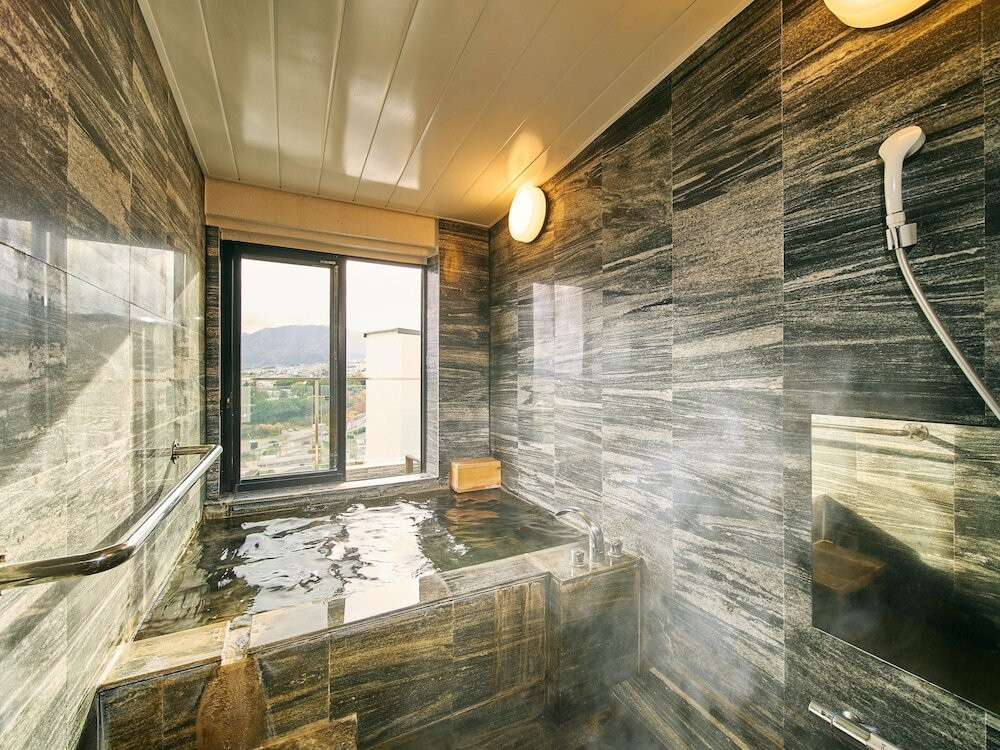 宙和洋室　風呂