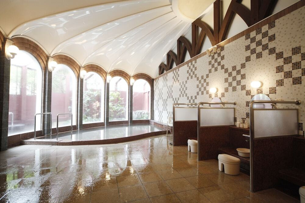 クラシカルな老舗ホテルで非日常のひと時を3554616