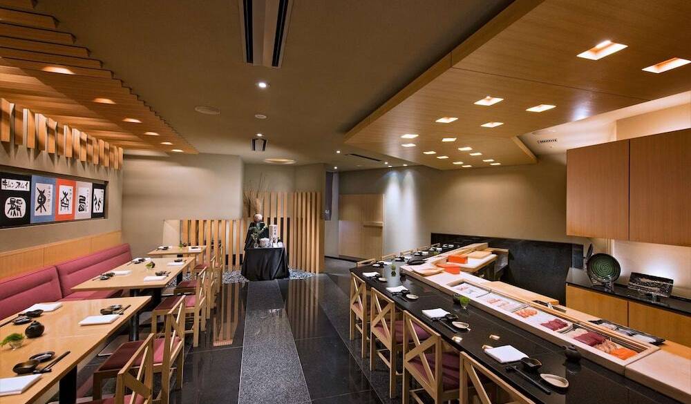 寿司「レラ」　店内 / 2