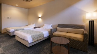 スーペリア洋室（露天風呂付き/ 定員2〜3名/ チェックイン18時まで / 最終夕食時間19:30）