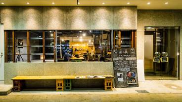 内部エントランス / 2