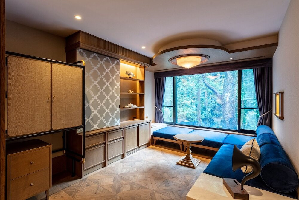 気品あふれる空間で、彼と贅沢な時間を過ごそう！3998008