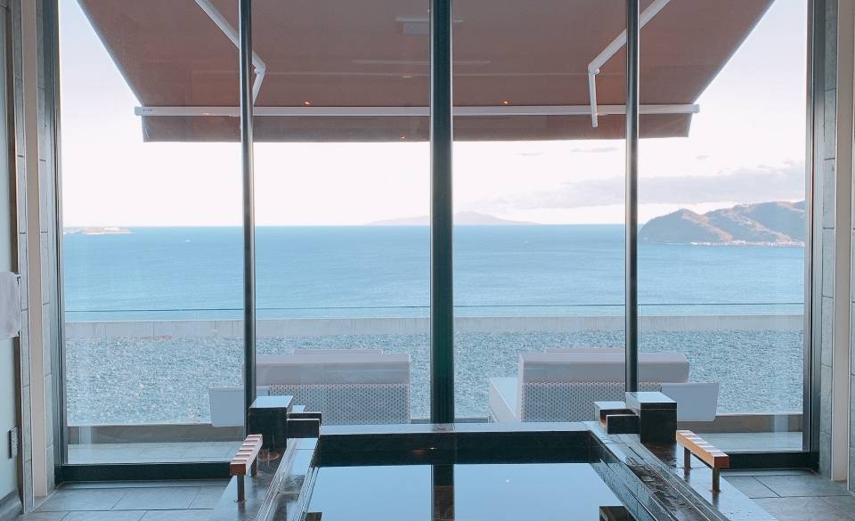 朝日を浴びながら
温泉でまったり / 1