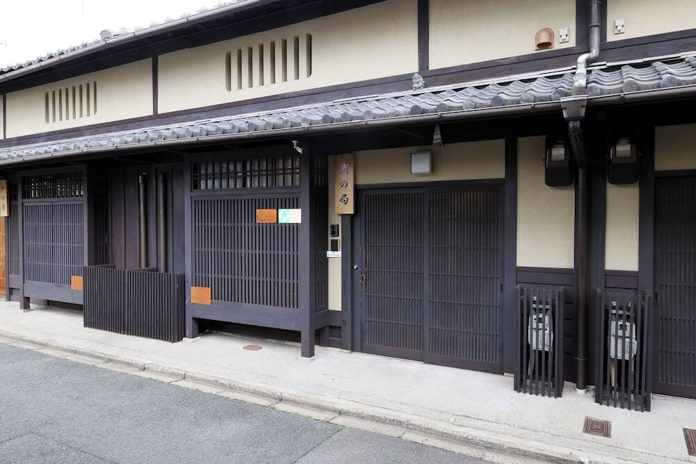 施設の正面