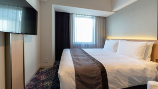 スタンダード ルーム クイーンベッド 1 台 禁煙